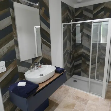 Maison Moderne Avec Piscine A Notre-Dame-De-Monts, 6-8 Pers. - Fr-1-540-274 *